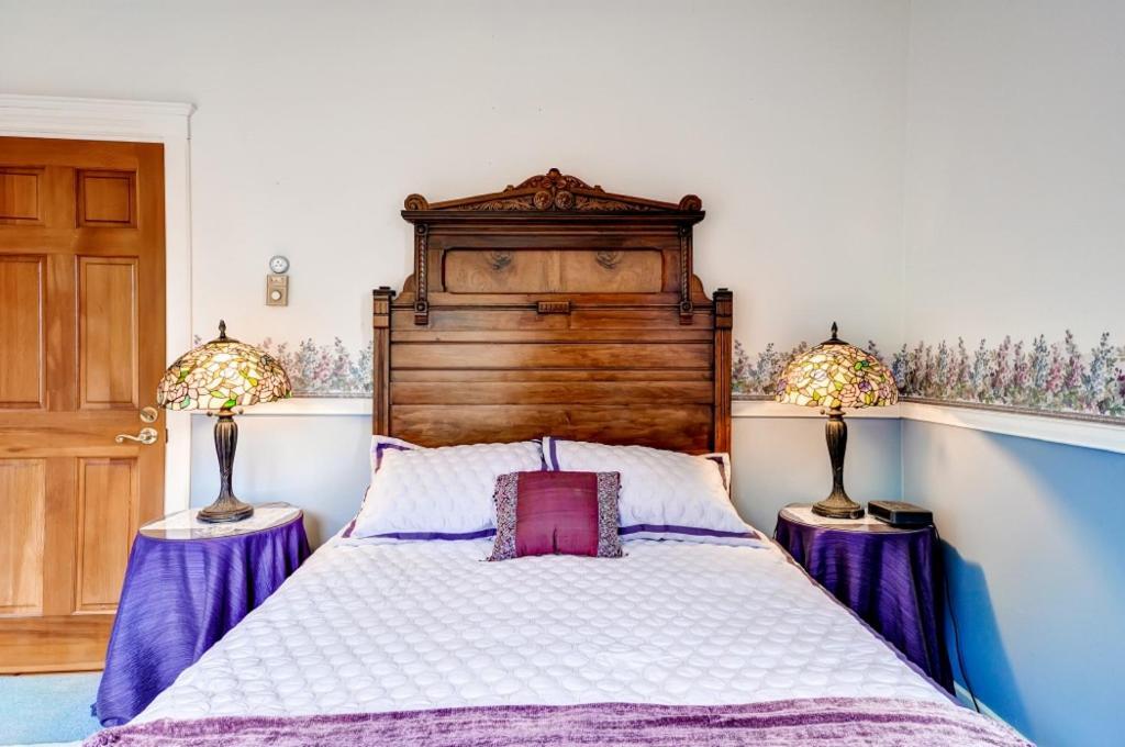 Astoria Painted Lady Historic Apt With River View! Ngoại thất bức ảnh
